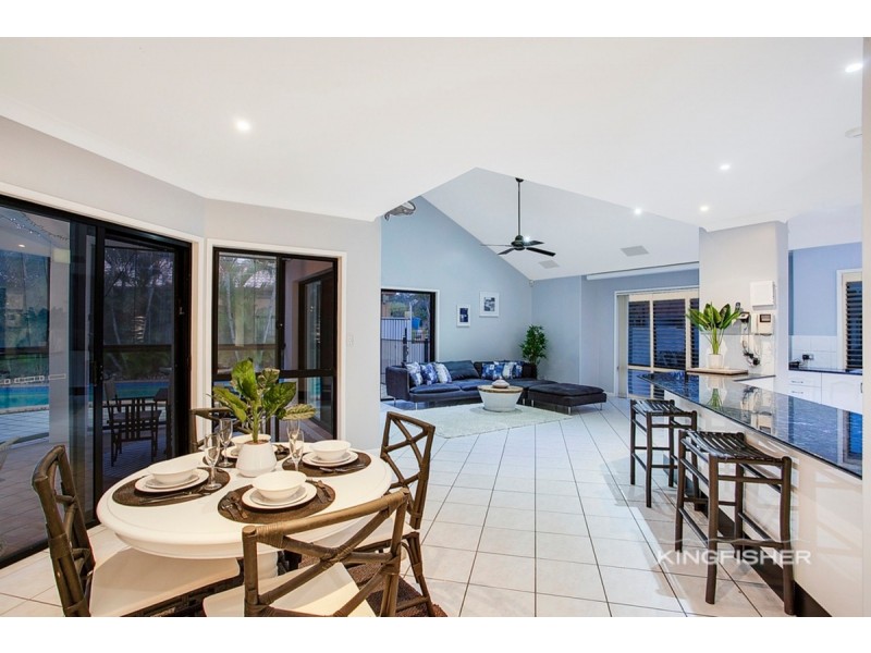 1 Palmyra Court, Burleigh Waters QLD 4220