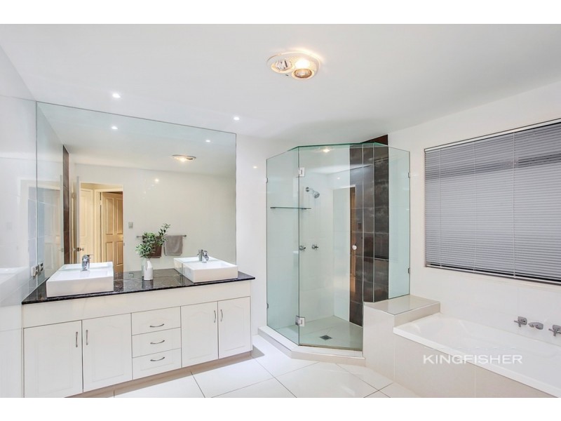 1 Palmyra Court, Burleigh Waters QLD 4220