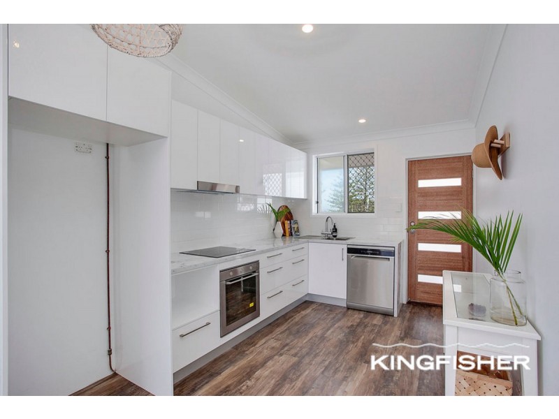 9/8 – 12 Marine Parade, Miami QLD 4220