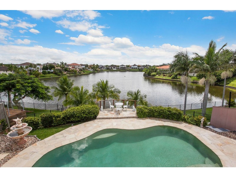 180 Dunlin Drive, Burleigh Waters QLD 4220