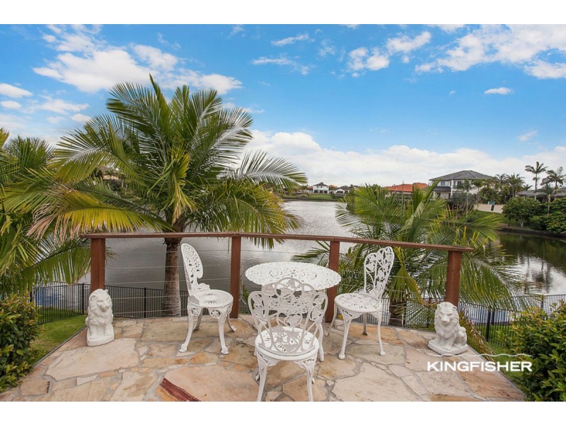 180 Dunlin Drive, Burleigh Waters QLD 4220