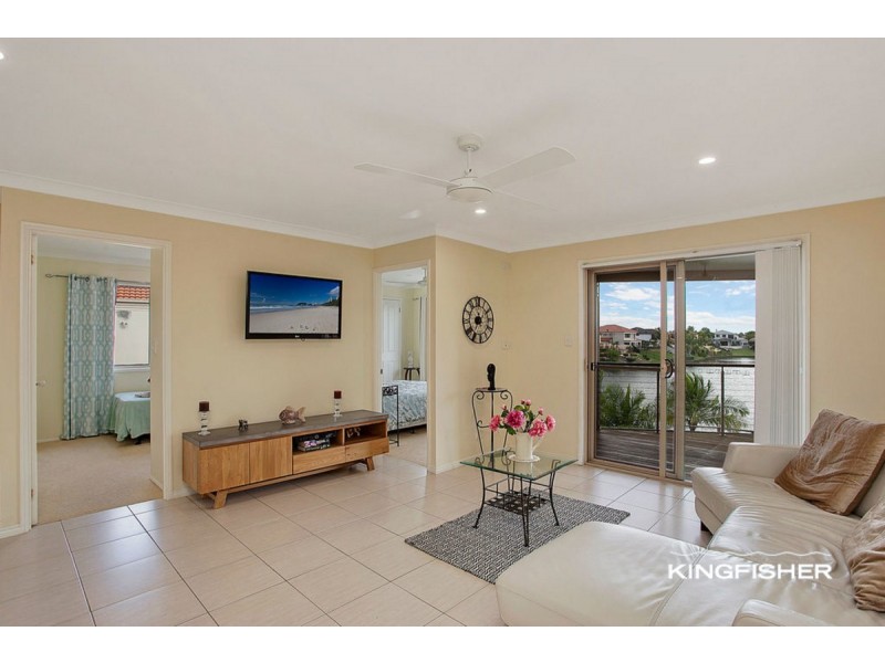 180 Dunlin Drive, Burleigh Waters QLD 4220