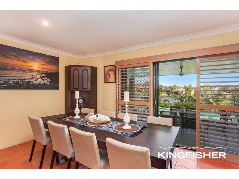 11 St Helens Court, Burleigh Waters QLD 4220