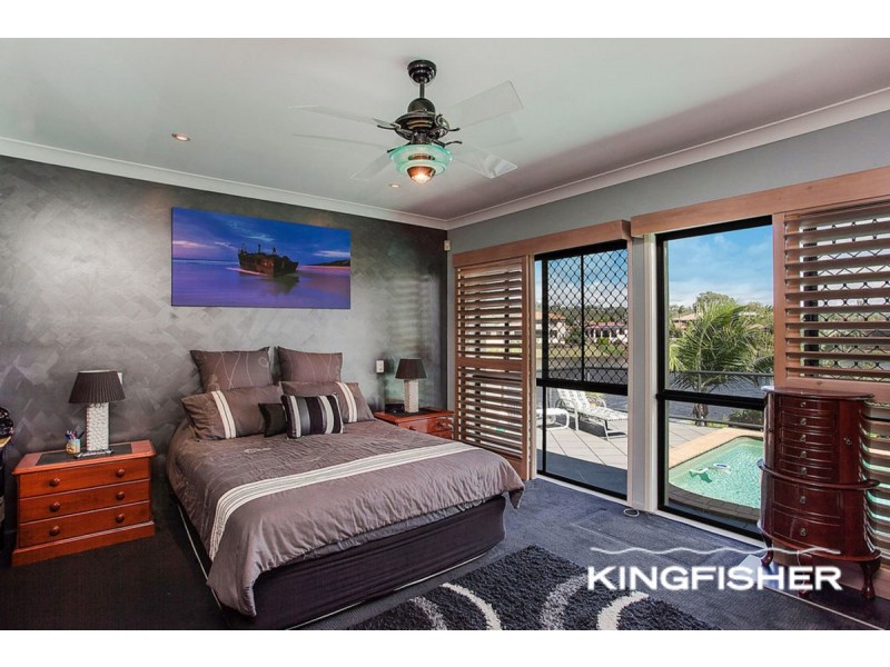 11 St Helens Court, Burleigh Waters QLD 4220