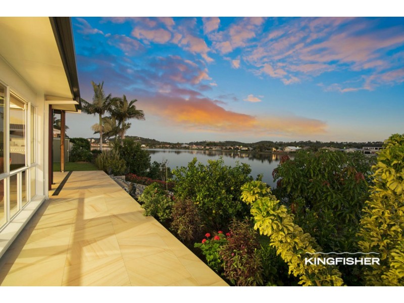 70 Auk Avenue, Burleigh Waters QLD 4220