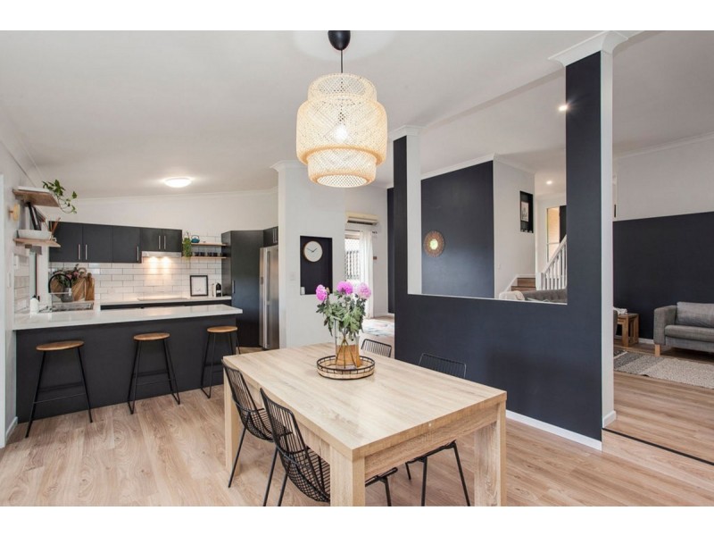 9 Sirec Way, Burleigh Heads QLD 4220