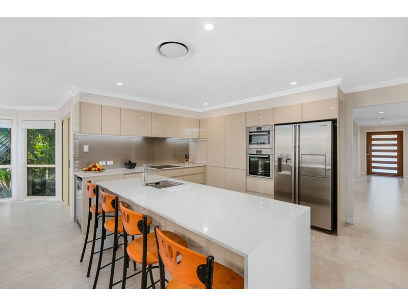 13 Sittella Crescent, Burleigh Waters QLD 4220