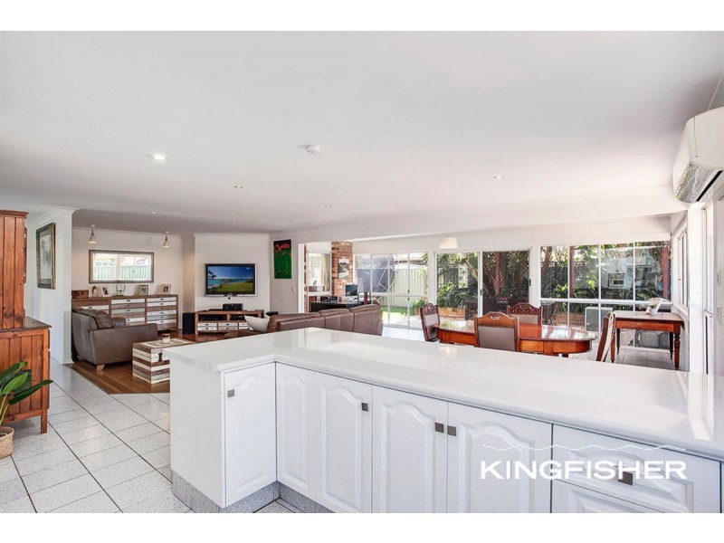 36 Pintail Crescent, Burleigh Waters QLD 4220