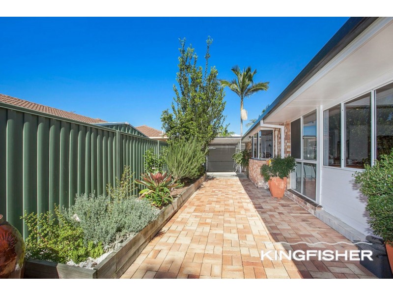 36 Pintail Crescent, Burleigh Waters QLD 4220