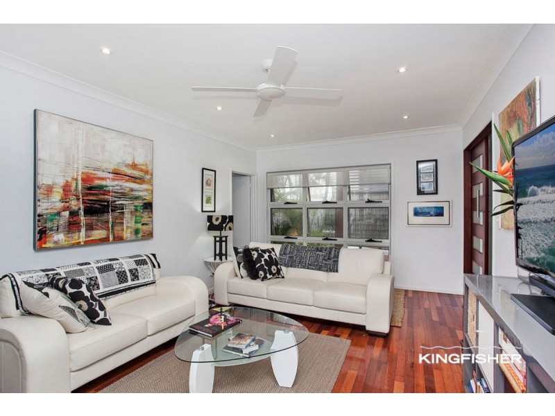 9 Sandpiper Drive, Burleigh Waters QLD 4220