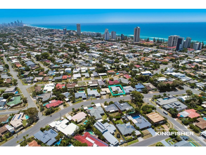 9 Sandpiper Drive, Burleigh Waters QLD 4220