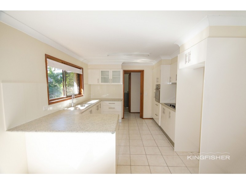 19 Sovereign Drive, Mermaid Waters QLD 4218