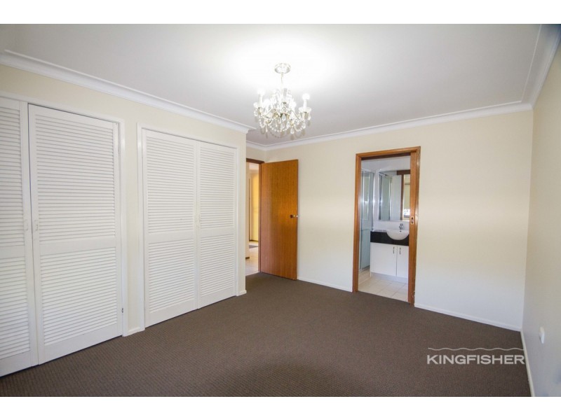 19 Sovereign Drive, Mermaid Waters QLD 4218