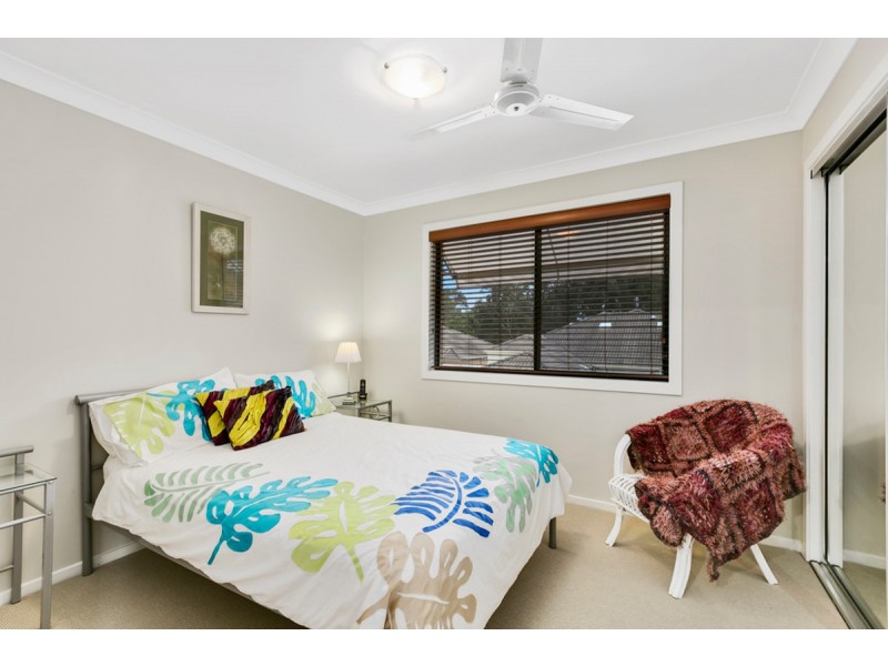 2/27 Beachcomber Court, Burleigh Waters QLD 4220