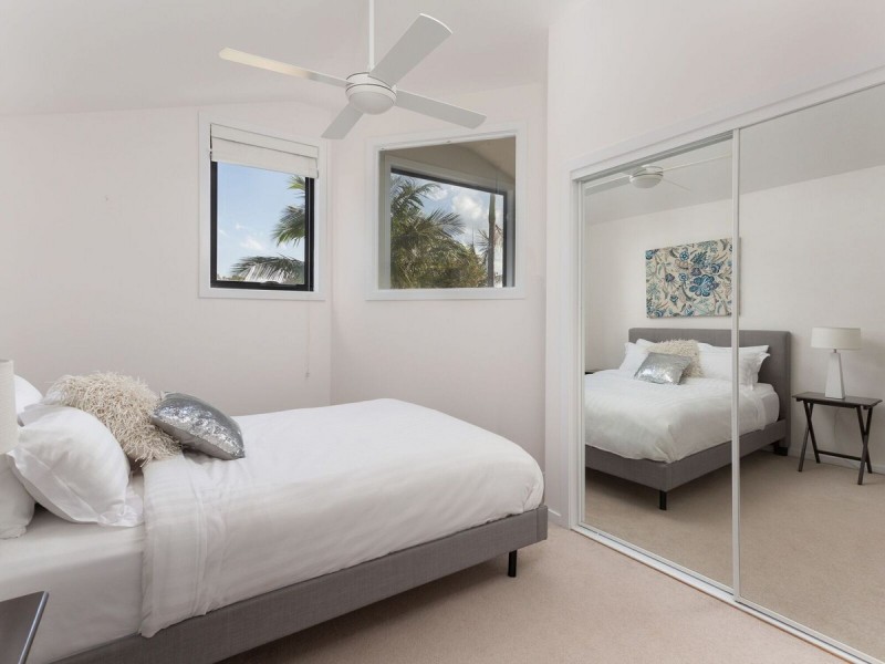 65 Wedgebill Parade, Burleigh Waters QLD 4220