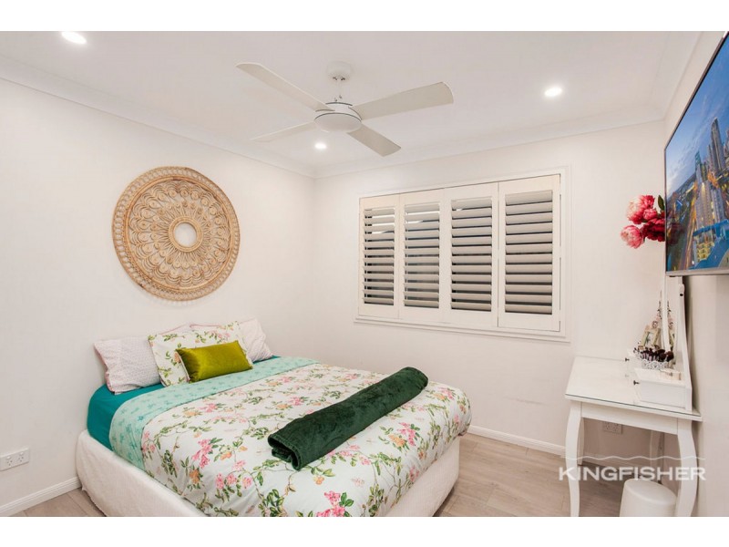 22 Islander Court, Burleigh Waters QLD 4220
