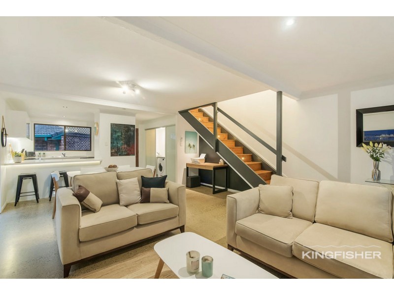 3/32 Sunbird Street, Burleigh Waters QLD 4220