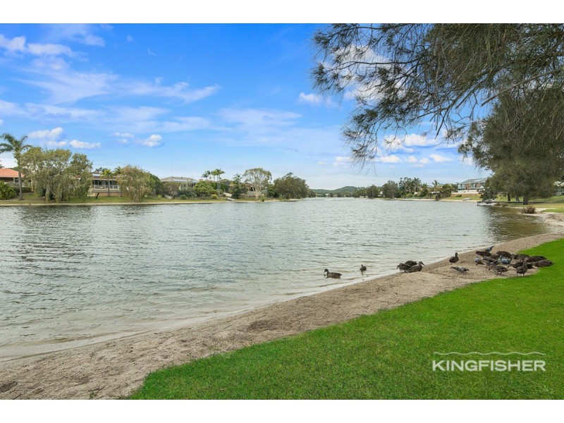 3/32 Sunbird Street, Burleigh Waters QLD 4220