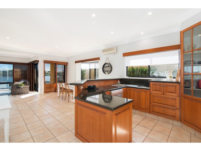 65a Wedgebill Parade, Burleigh Waters QLD 4220