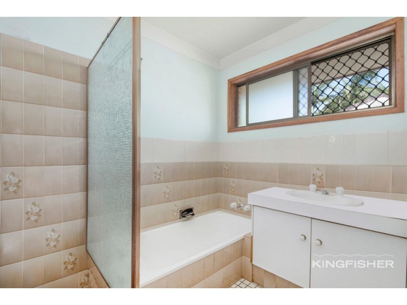 2/10 Russell Court, Miami QLD 4220