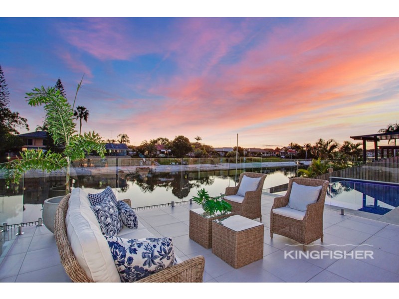 45 Kingfisher Crescent, Burleigh Waters QLD 4220