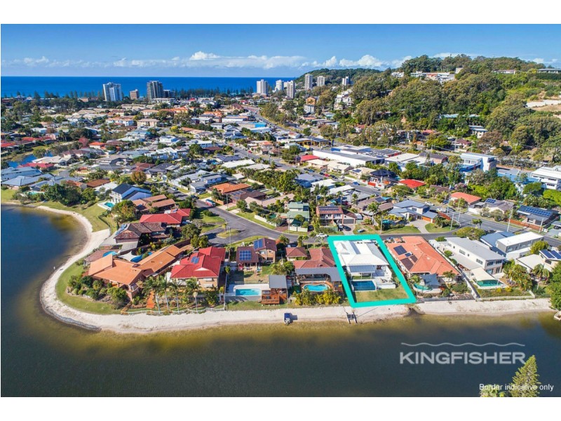45 Kingfisher Crescent, Burleigh Waters QLD 4220