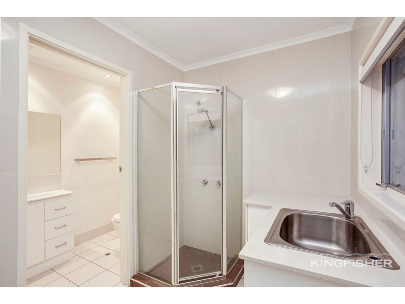 18 Curlew Crescent, Burleigh Waters QLD 4220