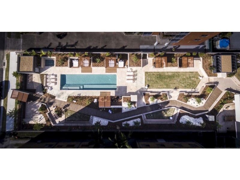 7/70-72 The Esplanade, Burleigh Heads QLD 4220