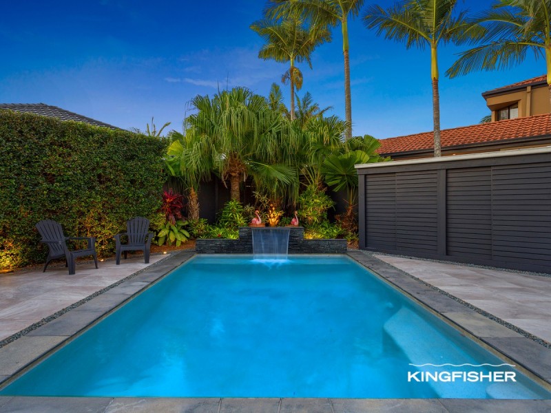 154 Dunlin Drive, Burleigh Waters QLD 4220