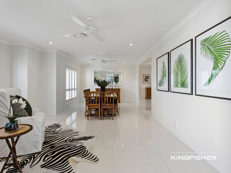 154 Dunlin Drive, Burleigh Waters QLD 4220