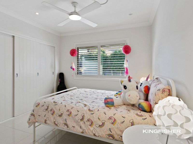 154 Dunlin Drive, Burleigh Waters QLD 4220