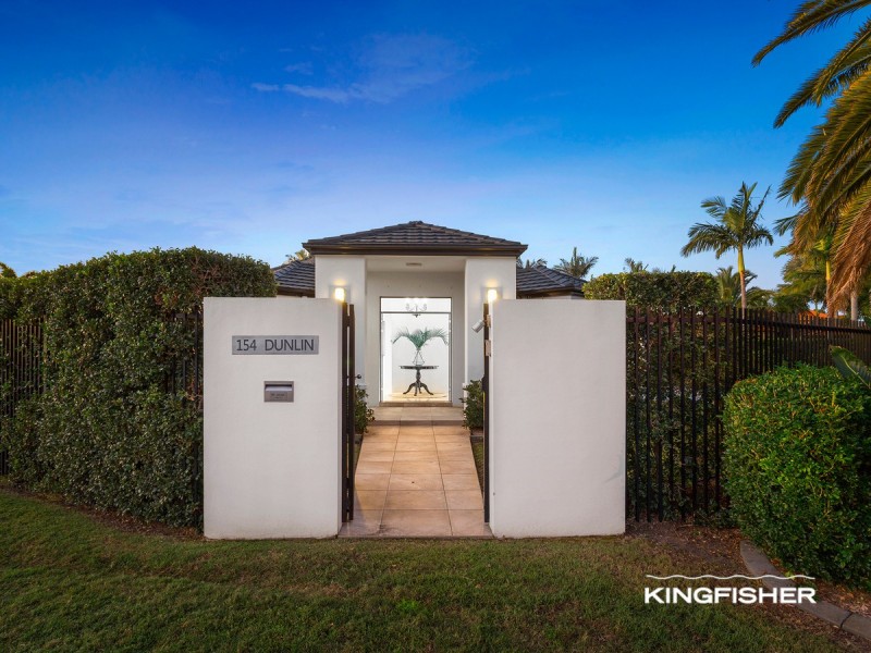 154 Dunlin Drive, Burleigh Waters QLD 4220