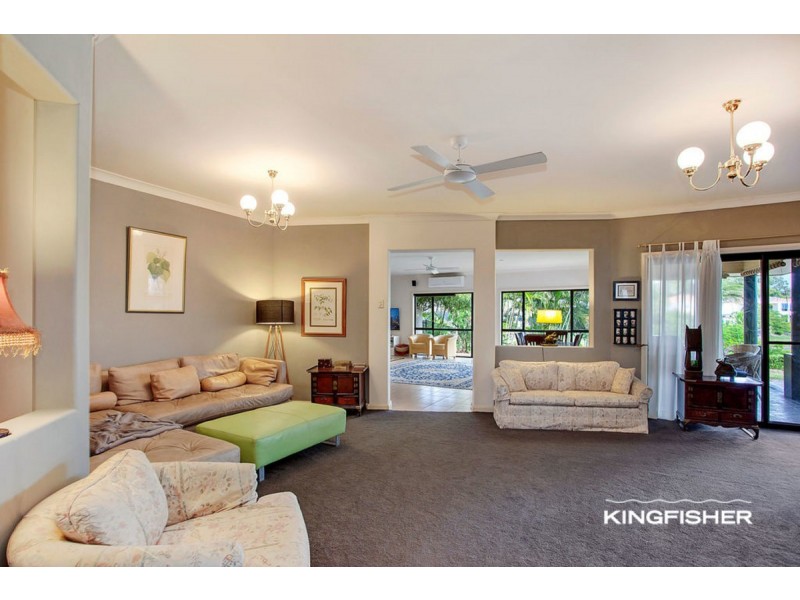 6 Crozet Court, Burleigh Waters QLD 4220