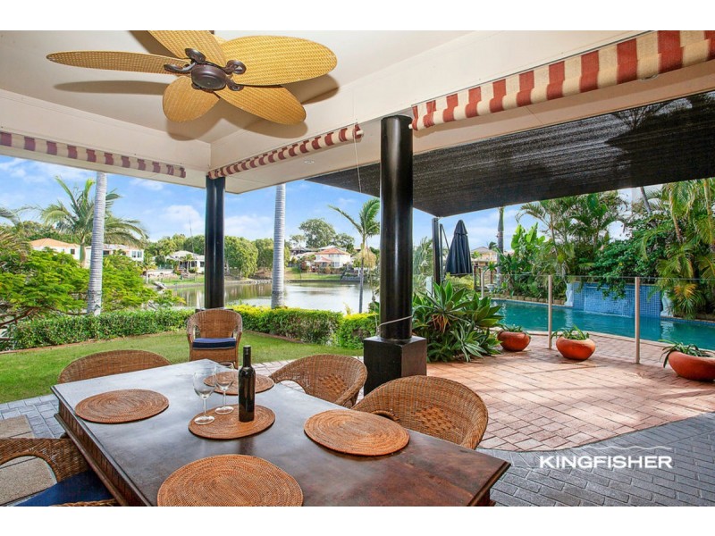 6 Crozet Court, Burleigh Waters QLD 4220