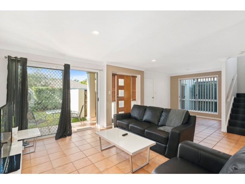 61 Seville Circuit, Burleigh Waters QLD 4220