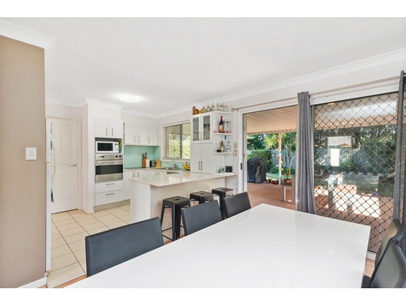 61 Seville Circuit, Burleigh Waters QLD 4220