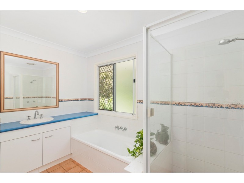 61 Seville Circuit, Burleigh Waters QLD 4220