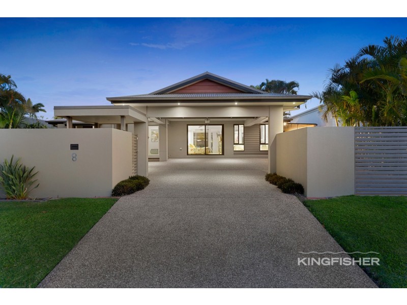 8 Lothian Avenue, Sorrento QLD 4217