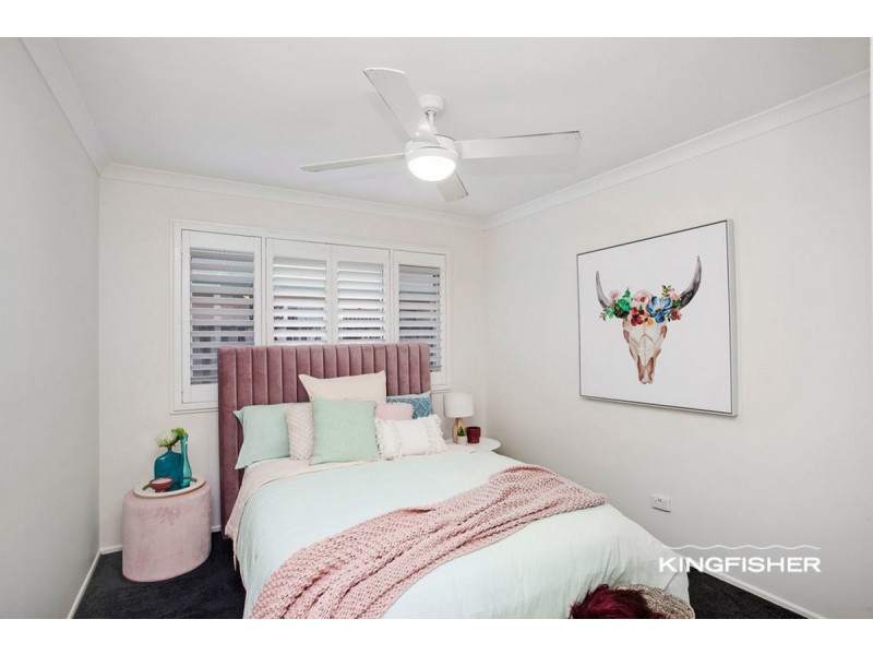 20 Lakes Circuit, Burleigh Waters QLD 4220