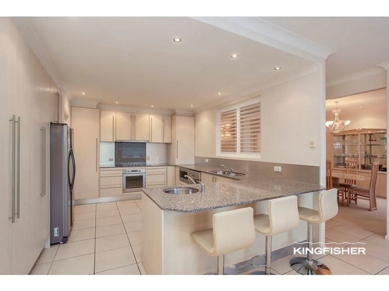 19 Cassowary Drive, Burleigh Waters QLD 4220