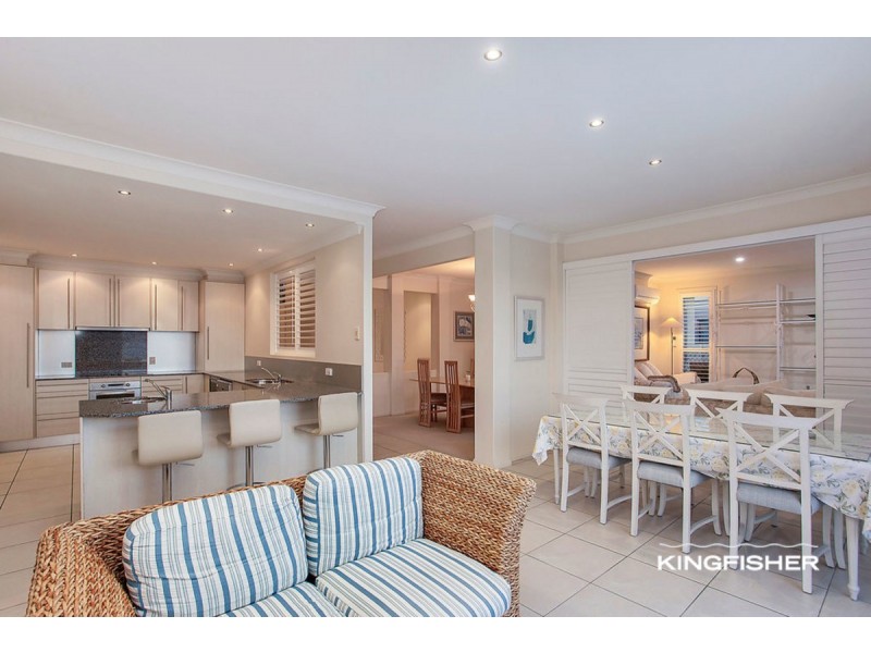 19 Cassowary Drive, Burleigh Waters QLD 4220