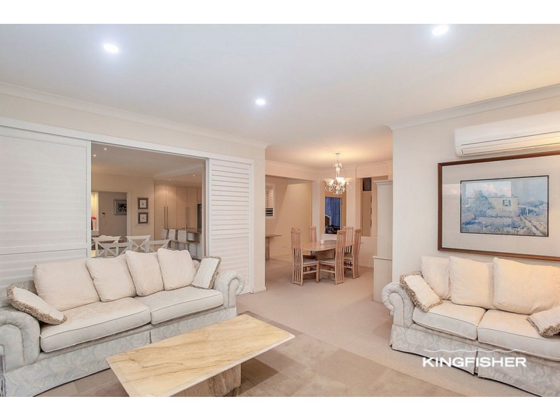 19 Cassowary Drive, Burleigh Waters QLD 4220