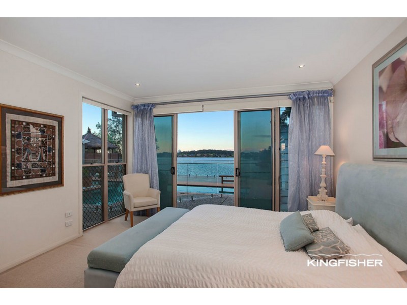 19 Cassowary Drive, Burleigh Waters QLD 4220