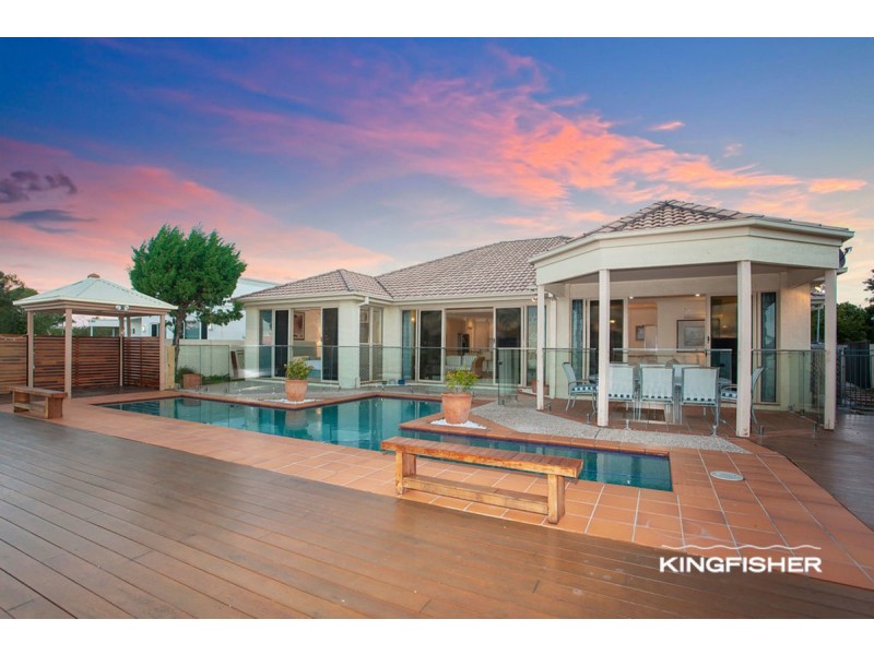 19 Cassowary Drive, Burleigh Waters QLD 4220