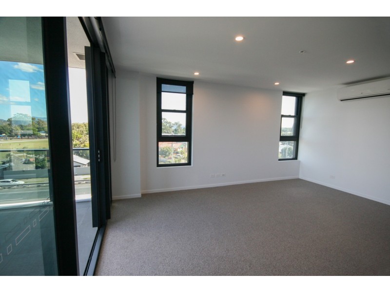 12/70-72 The Esplanade, Burleigh Heads QLD 4220