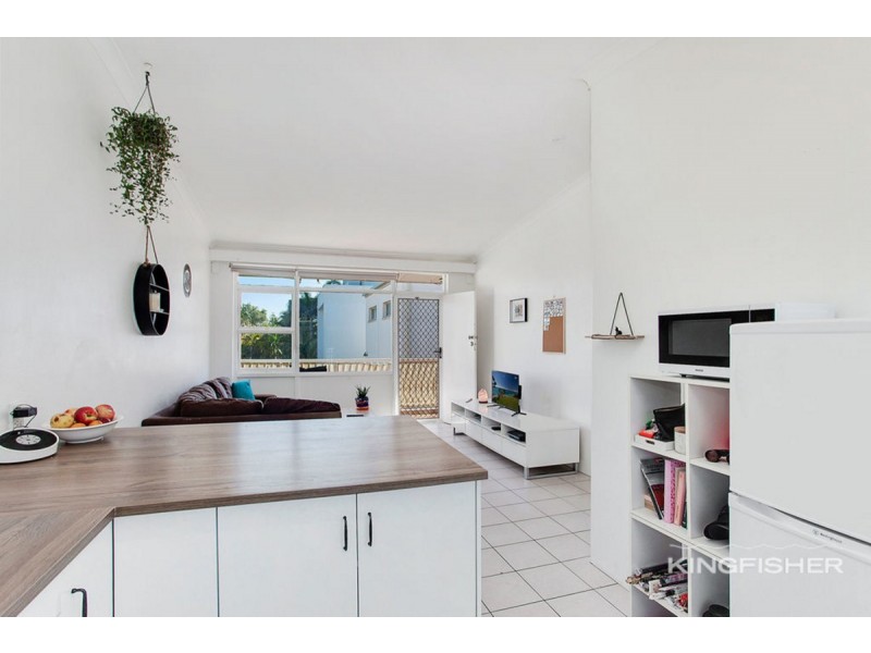 25/8 – 12 Marine Parade, Miami QLD 4220