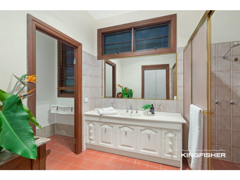 8 Heather Street, Tallebudgera QLD 4228