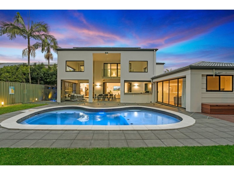 17 Bittern Avenue, Burleigh Waters QLD 4220