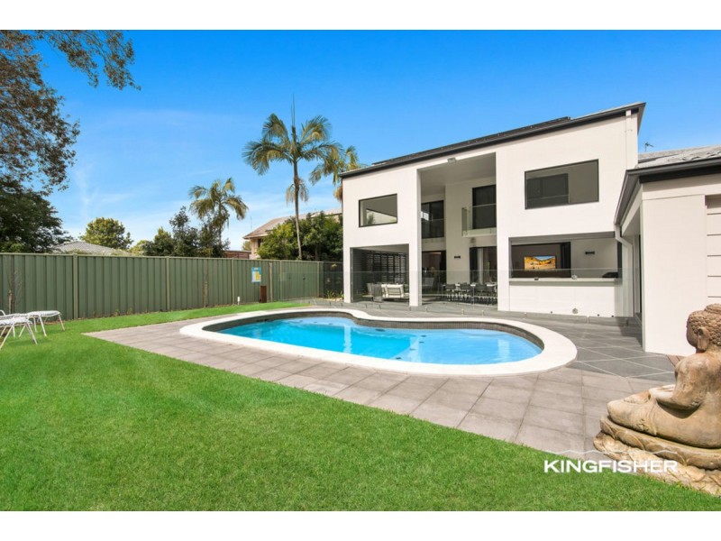 17 Bittern Avenue, Burleigh Waters QLD 4220