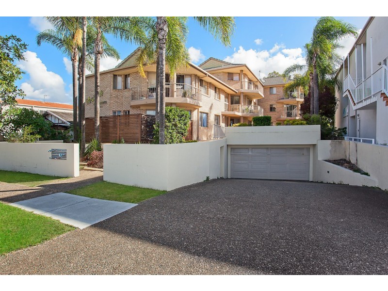 5/2032 Gold Coast Highway, Miami QLD 4220